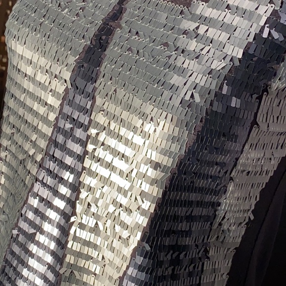 ARMANI EXCHANGE - grey tank w silver & grey sequins - S - Picture 11 of 16